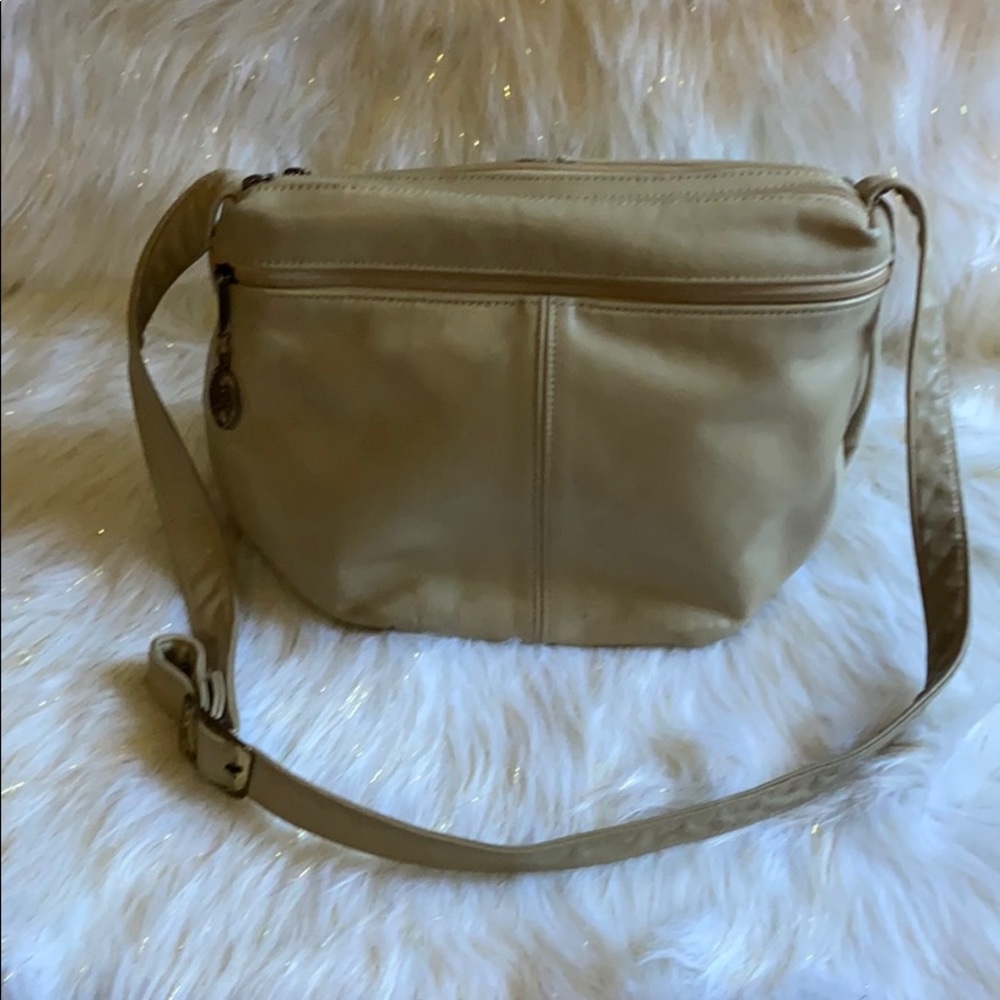 Cream Stone Mountain shoulder purse